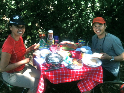 Linh Chim & Gareth Chim Lunch on Mount Kilimanjaro